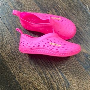 🌴🌺Kids' Water Shoe- pink FREE WITH PURCHASE! 🌺🌴